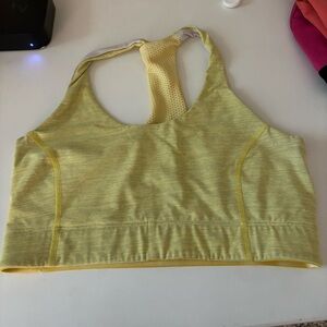 Outdoor voices doing things bra